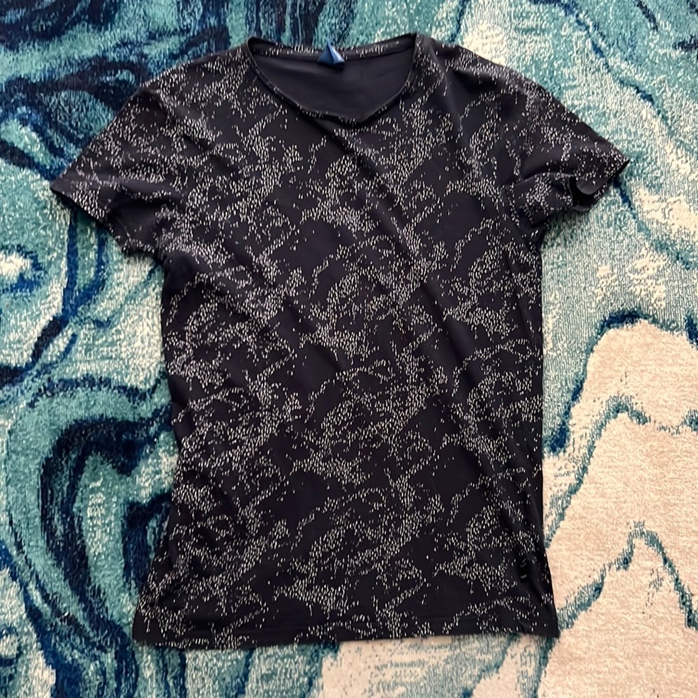 Stylish patterned tee